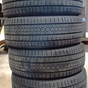Kasutatud Pirelli (6mm) lamellrehv